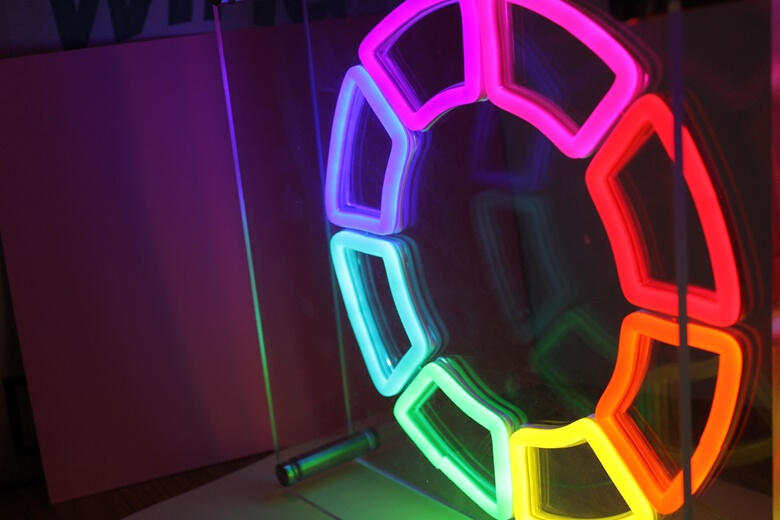 Wandersong Color Wheel Faux Neon Lamp